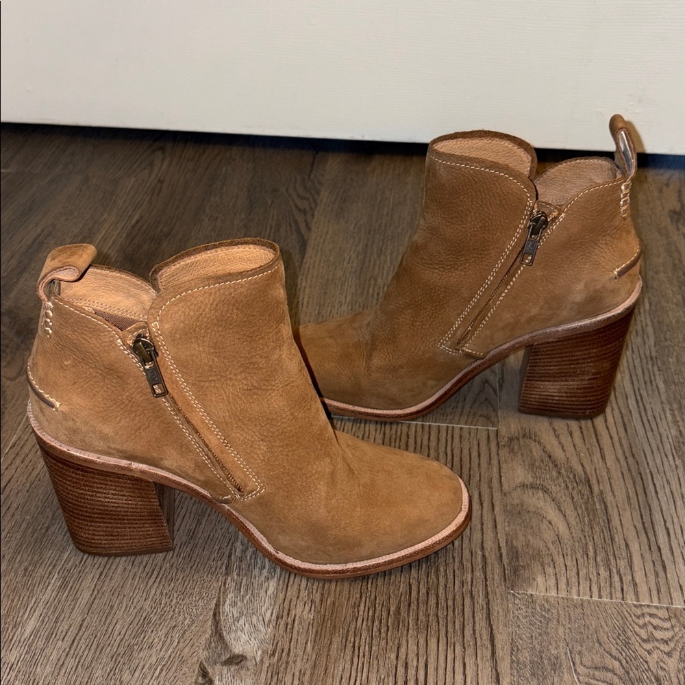 UGG Pixley Boot Size 9 - Picture 5 of 9